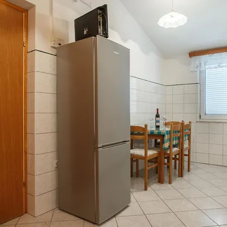 Apartment With A Parking Space Nemira, - 15727 Omis
