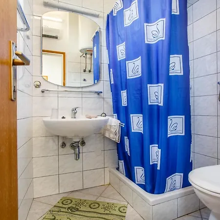 Apartment With A Parking Space Nemira, - 15727 Omis